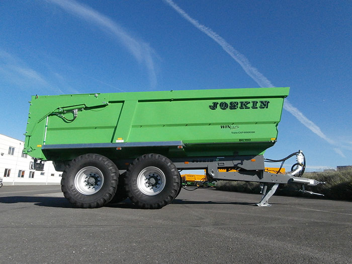 Зеленый цвет X-Trem предлагается для прицепов-самосвалов