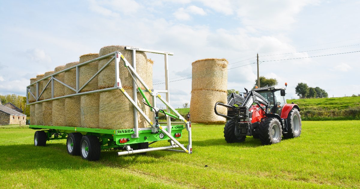 Гидравлические боковые барьеры на прицепе-платформе