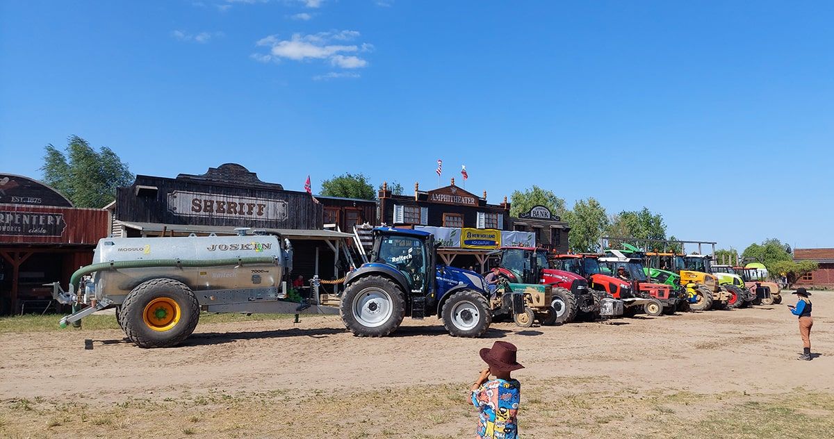 Dzień Farmera : Western Silverado City