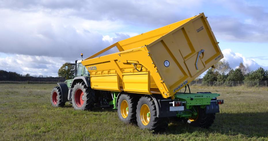 Przechył boczny w przyczepie Trans-CAP 6000/20BC150 i 6500/22BC150