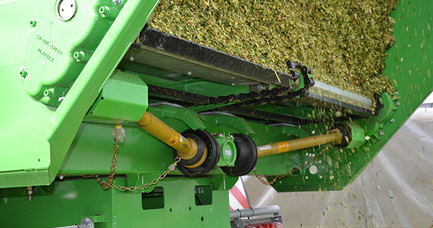 Napęd mechaniczny przenośników wyładowczych w przyczepach Silo-SPACE