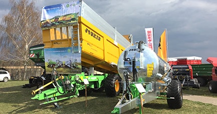 Латвийская выставка Pavasaris