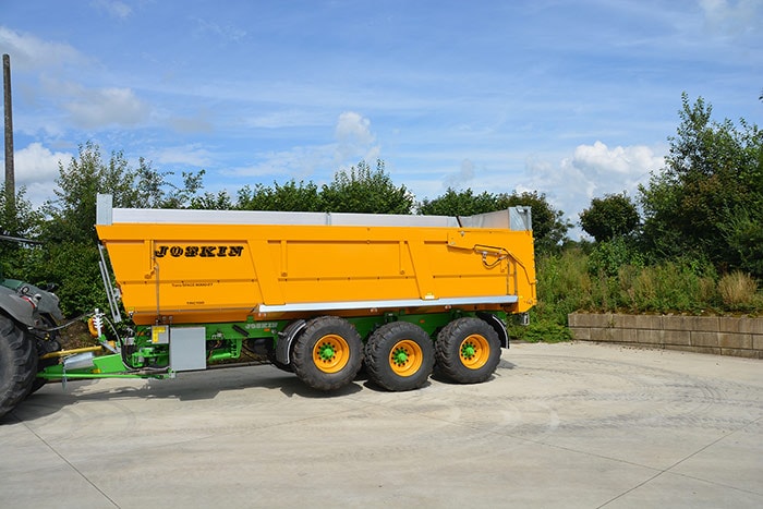 Nowe nadstawki hydrauliczne do przyczep rolniczych