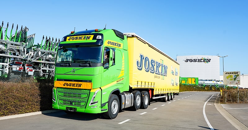 
					Nuestra sociedad está especializada en los transportes de material agrícola